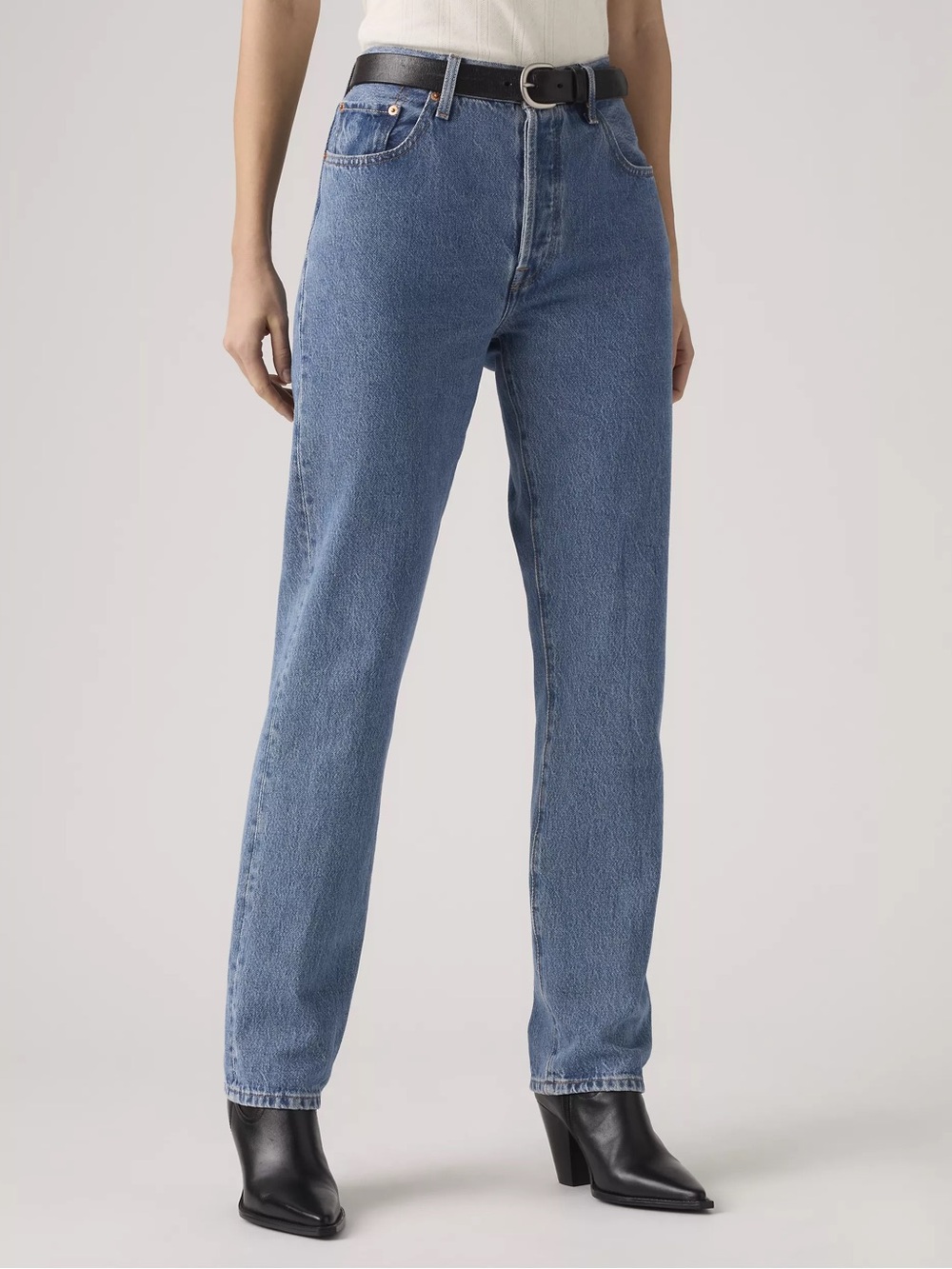 NWT Levis 501 Original Fit Shout Out Stone Medium wash 100% cotton 28 W x 30 L